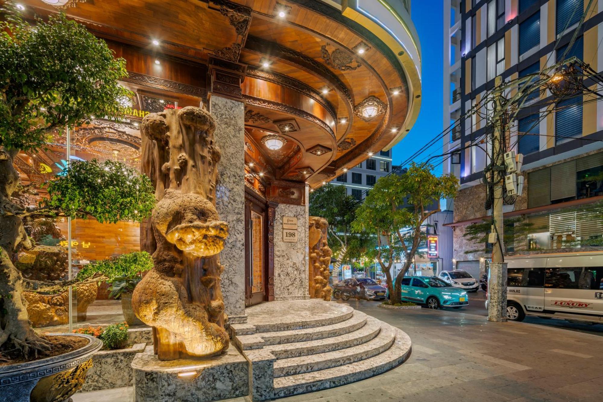 Monalisa Luxury Hotel Da Nang Zewnętrze zdjęcie